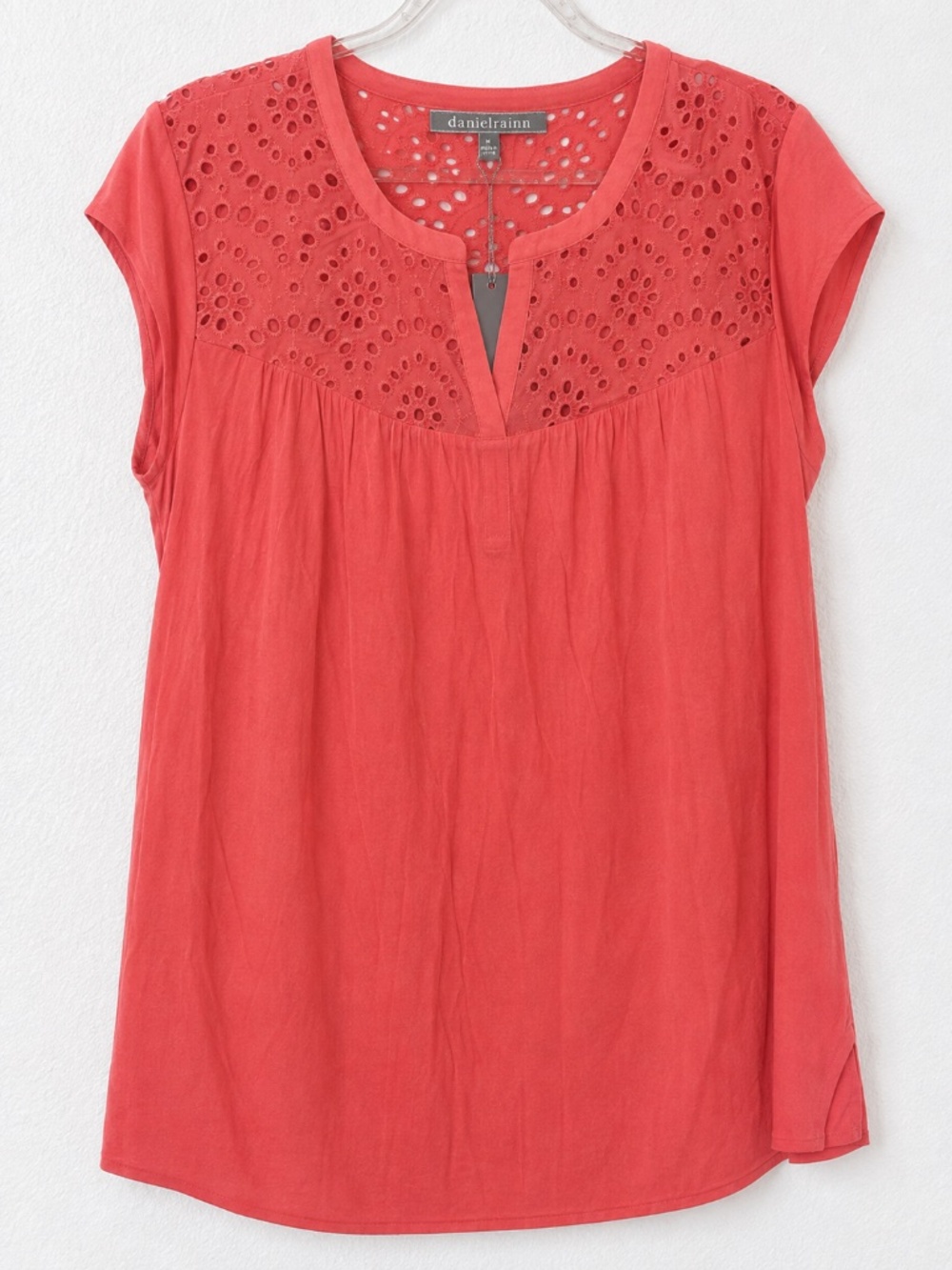 Daniel Rainn Coral Eyelet Embroidered Blouse Top Size M NWT